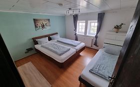 Ferienwohnung/Monteurwohnung Im Herzen Von Ahnatal